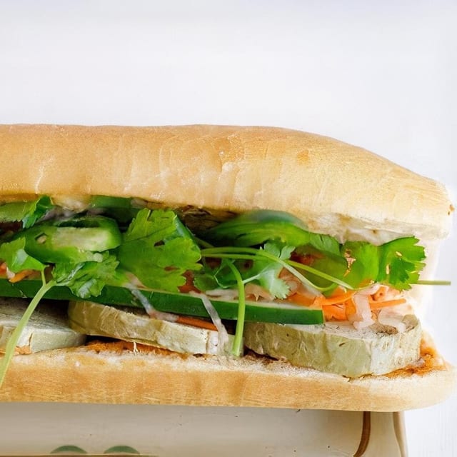 B6. Tofu Ham Sandwich.