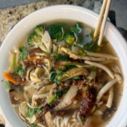 NS5. Fresh Bamboo Noodle Soup (can be made GF).